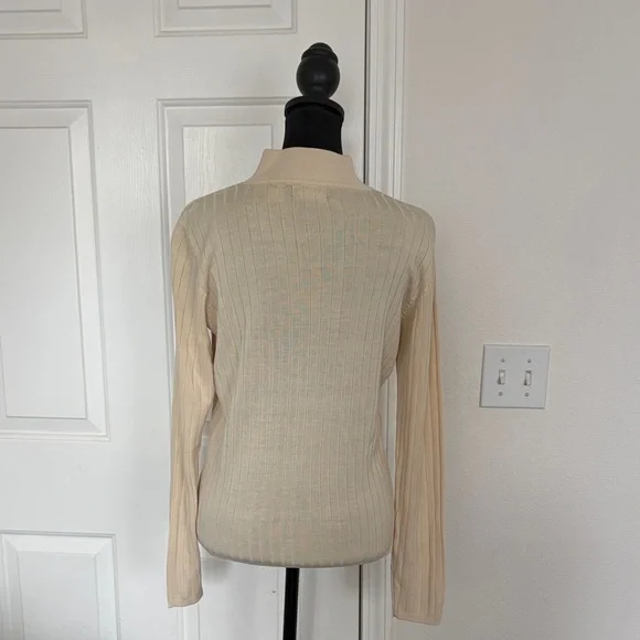 Liz Claiborne Silk Ivory Ribbed Turtleneck Sweater - Picture 5 of 13